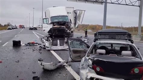 One dead due to single vehicle collision on Highway 401 near Markham Road